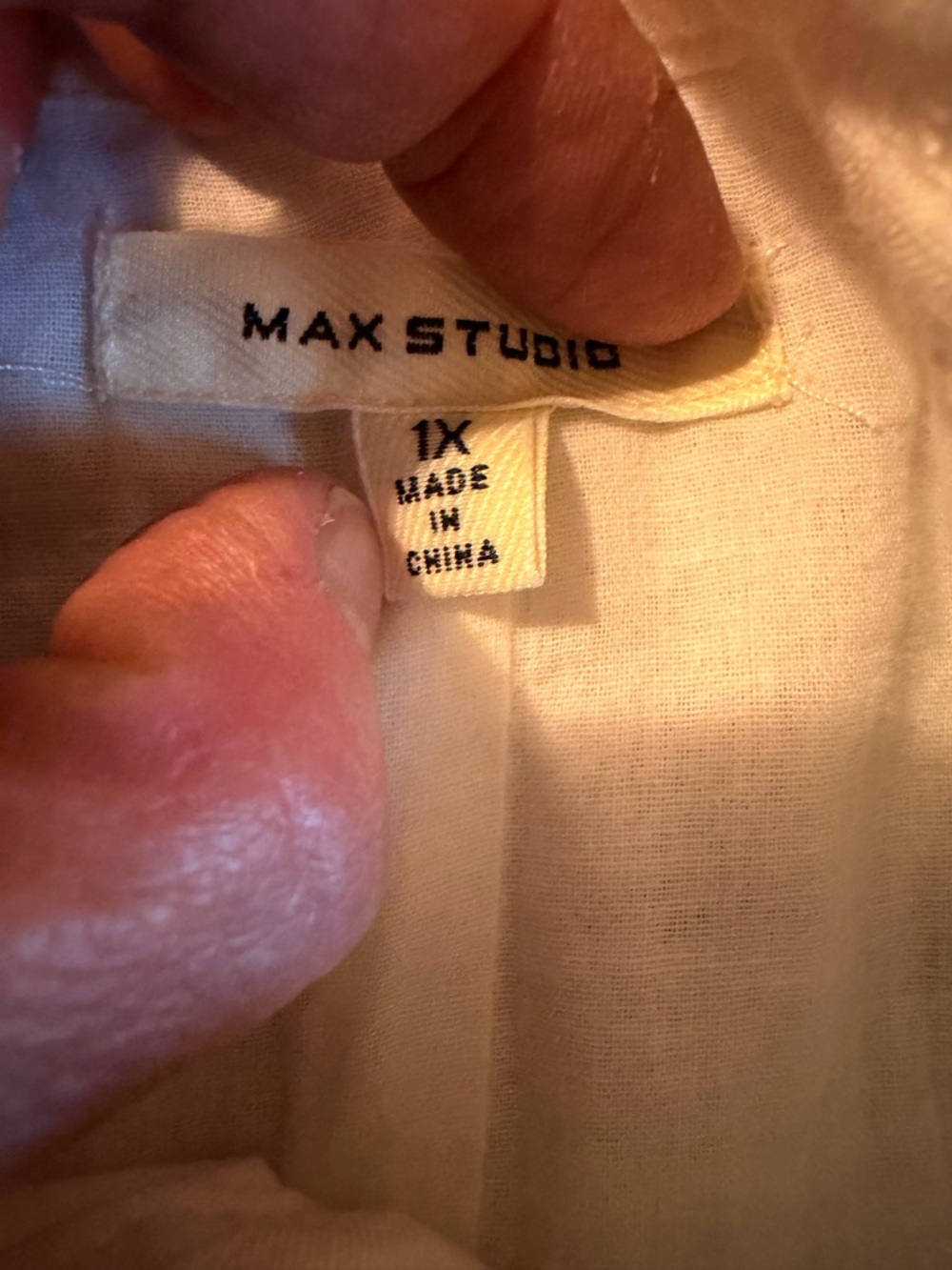 MAXSTUDIO White Lightweight Dress with Flutter Sleeve in Novelty Windowpane - Picture 9 of 12